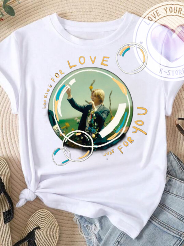 POLERA JIMIN BLANCA LOOKING FOR LOVE