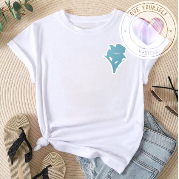 POLERA JIMIN FLOR BLANCA