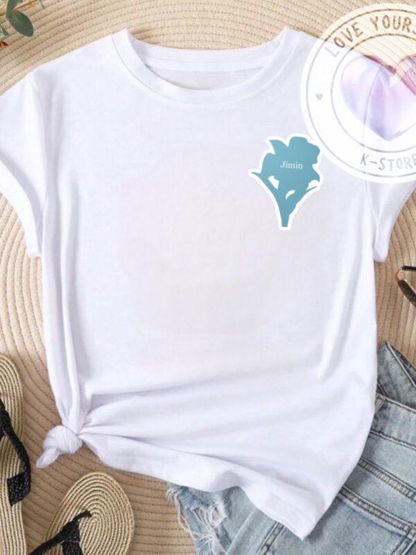 POLERA JIMIN FLOR BLANCA