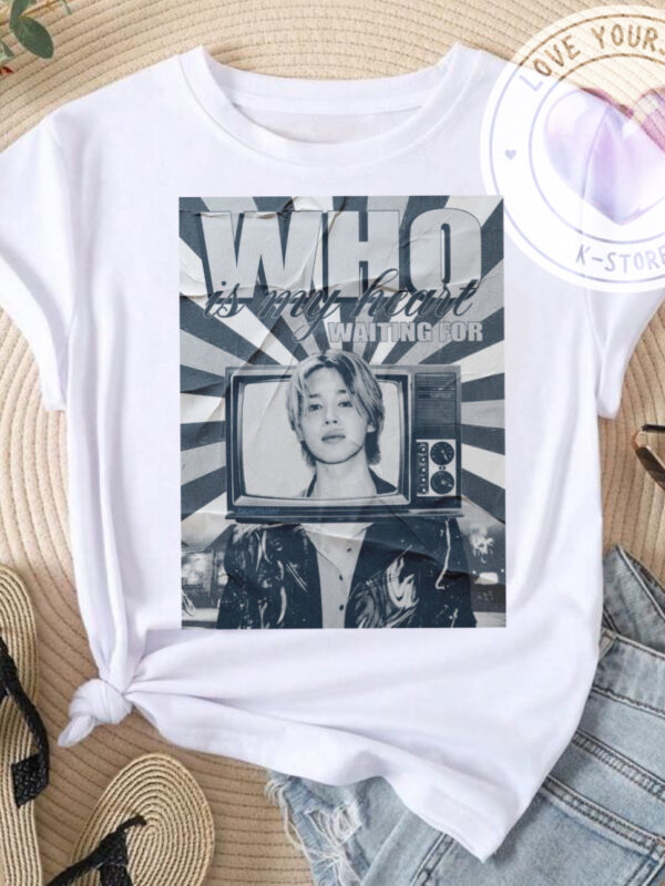 POLERA JIMIN WHO BLANCA