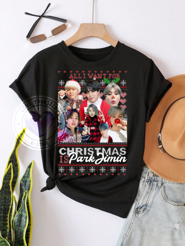 JIMIN NAVIDEÑO POLERA NEGRA
