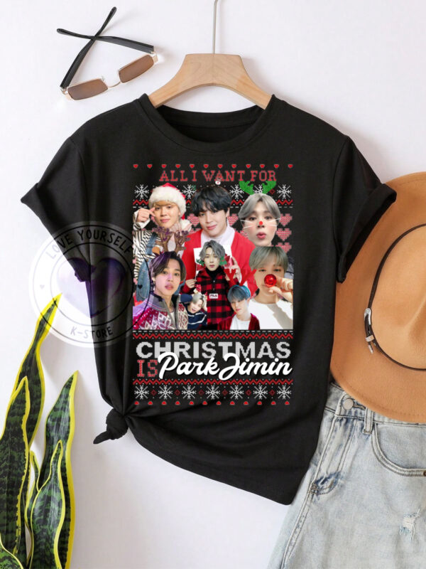 JIMIN NAVIDEÑO POLERA NEGRA