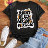 RM RIGHT PLACE PALABRAS POLERA NEGRA