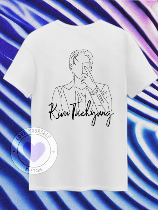 V KIM TAE SILUETA POLERA BLANCA