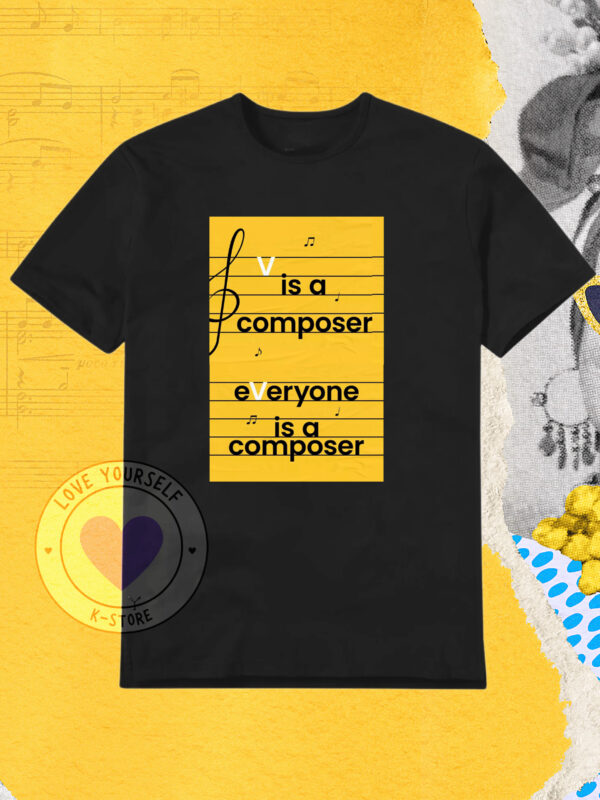 V LETRAS COMPOSER CUADRO AMARILLO POLERA NEGRA